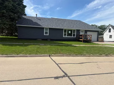 404 North St, Guthrie Center, IA 50115