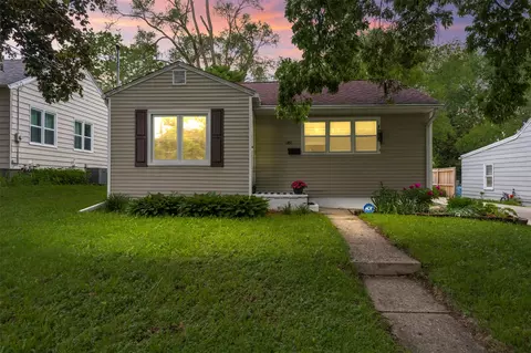 4104 4th St, Des Moines, IA 50313