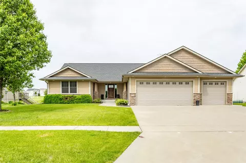 908 SE Trail Ridge Rd, Grimes, IA 50111