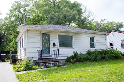3516 27th St, Des Moines, IA 50310