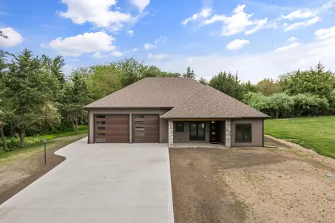 6312 Tombs Turn, Panora, IA 50216