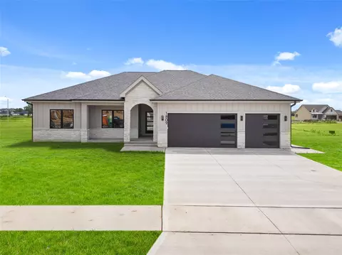 1809 NE 24th St, Ankeny, IA 50021