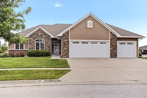2715 Danbury Rd, Ames, IA 50010