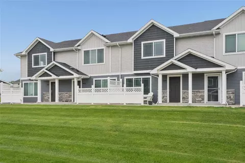 1018 NE 57th Ln, Ankeny, IA 50021