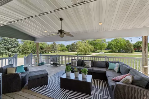 74 Four Winds Dr, Clear Lake, IA 50428