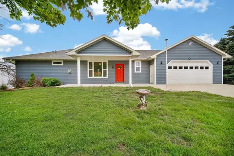 1018 North St, Yale, IA 50277