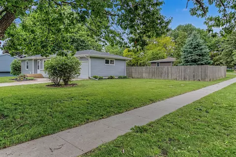 Exterior - 307 Dotson Dr, Ames, IA 50014 photo 6 of 10