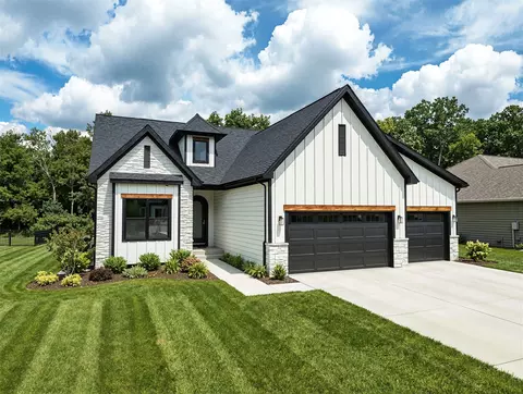 8182 Edgewood Ct, West Des Moines, IA 50266