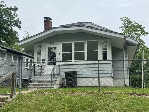 3301 7th St, Des Moines, IA 50313