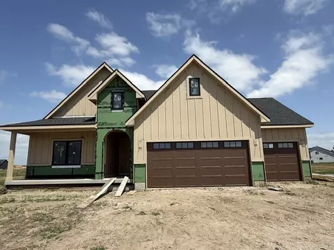 1918 Pine Lake Cir, Ankeny, IA 50021