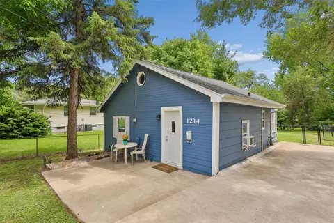 1214 Herold Ave, Des Moines, IA 50315