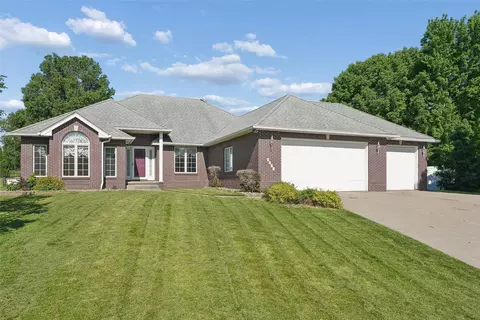6000 Nottingham Dr, Johnston, IA 50131
