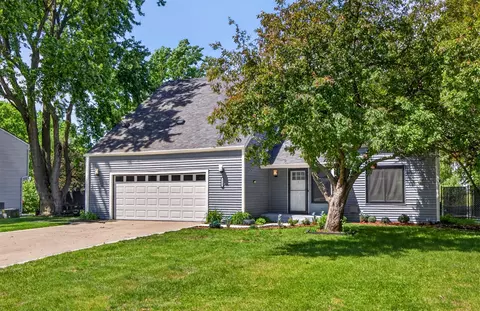 5358 NW 91st Ct, Johnston, IA 50131