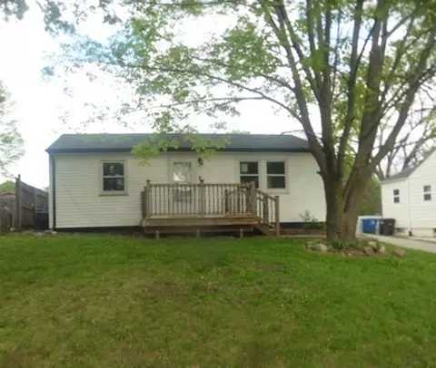4905 SW 6th St, Des Moines, IA 50315