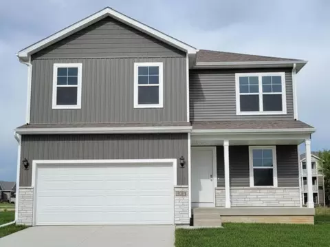 1207 NE Deerfield Dr, Ankeny, IA 50021