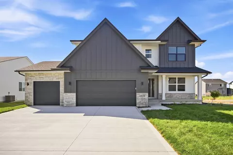 2719 NW 27th St, Ankeny, IA 50023