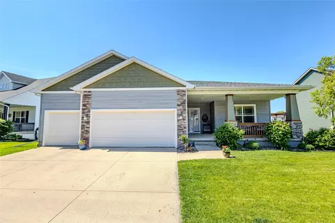 160 Broderick Dr, Waukee, IA 50263