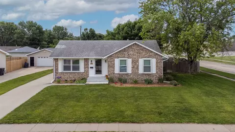 201 NE 7th St, Ankeny, IA 50021