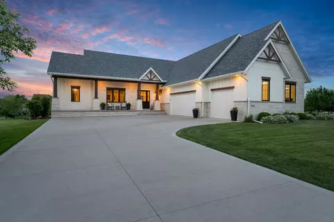 1326 NE Tuscany Blvd, Ankeny, IA 50021