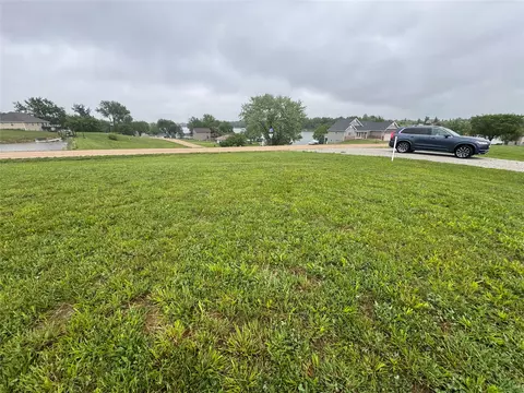 764 Lakeview Dr, Ellston, IA 50074