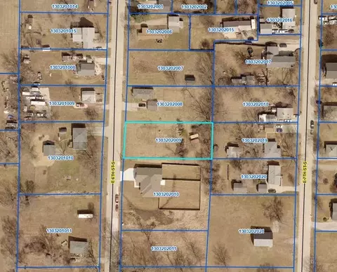1400 E 6th St S, Newton, IA 50208