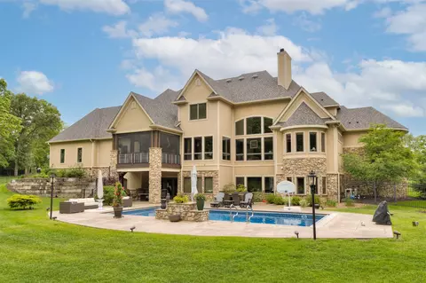 809 NE Bridge Creek Ct, Grimes, IA 50111