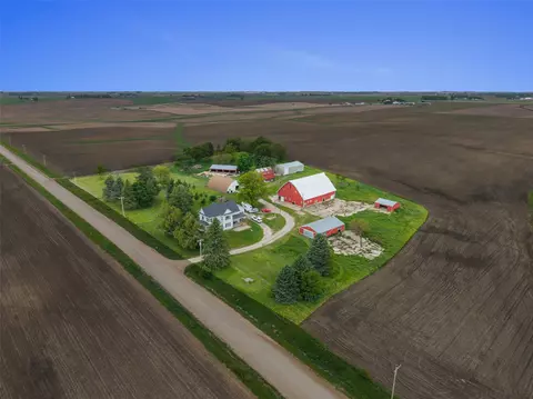 1357 265th St, State Center, IA 50247