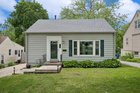 1116 58th St, Des Moines, IA 50311