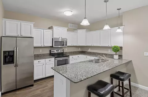 8350 Ep True Pkwy #2201, West Des Moines, IA 50266
