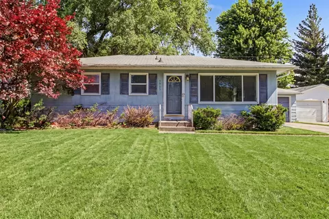 3905 Ontario St, Ames, IA 50014