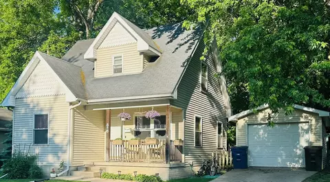 816 23rd St, Des Moines, IA 50312