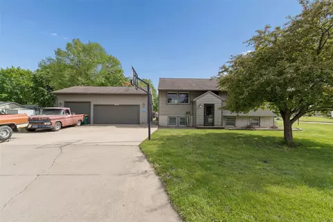 715 2nd St NW, Nora Springs, IA 50458