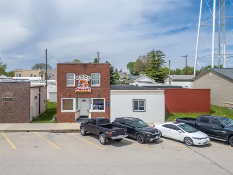 Exterior - 1902 Main St, Granger, IA 50109 photo 1 of 8