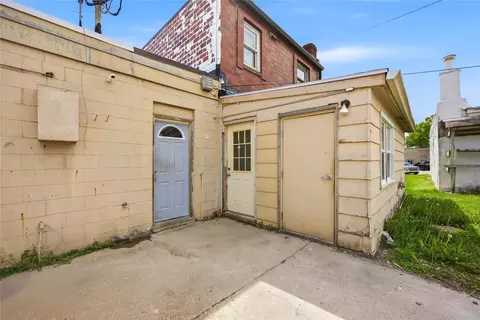 Exterior - 1902 Main St, Granger, IA 50109 photo 6 of 8