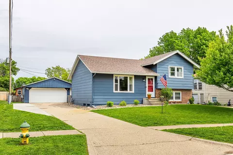 406 NE 8th St, Ankeny, IA 50021