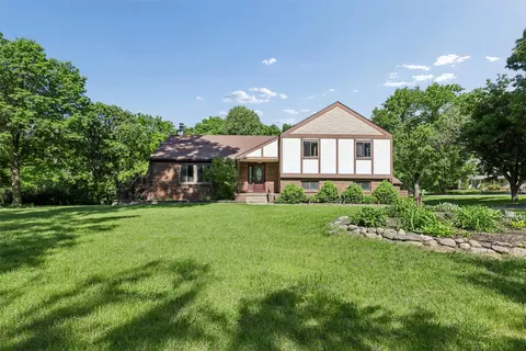 33066 Walnut Pl, Waukee, IA 50263