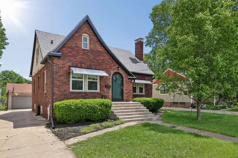 1825 48th St, Des Moines, IA 50310