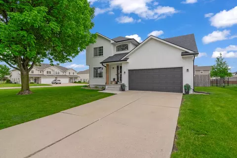 1001 9th Avenue Pl SE, Altoona, IA 50009