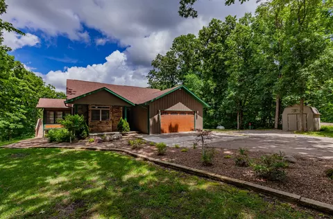 15300 Big Buck Run, Moravia, IA 52571
