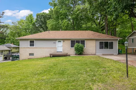 4080 NW 46th Pl, Des Moines, IA 50310