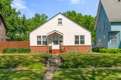1420 5th St, Perry, IA 50220