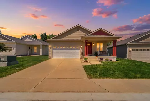 9079 Linden Dr, West Des Moines, IA 50266