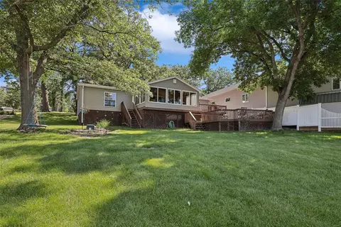 104 North Dr, Montezuma, IA 50171