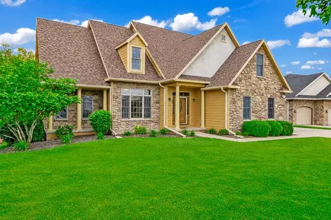 905 Timberline Dr, Polk City, IA 50226