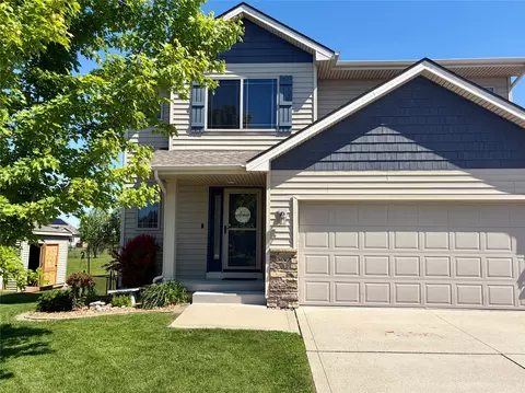 332 Aspen Dr NW, Bondurant, IA 50035