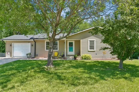 109 NE 7th Ct, Grimes, IA 50111