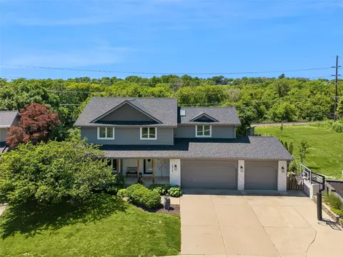 5508 Boulder Dr, West Des Moines, IA 50266
