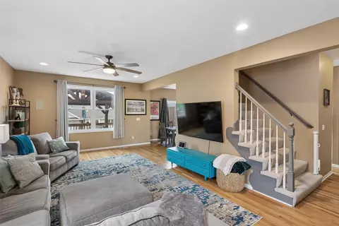 611 SE Chaparal Ct, Ankeny, IA 50021