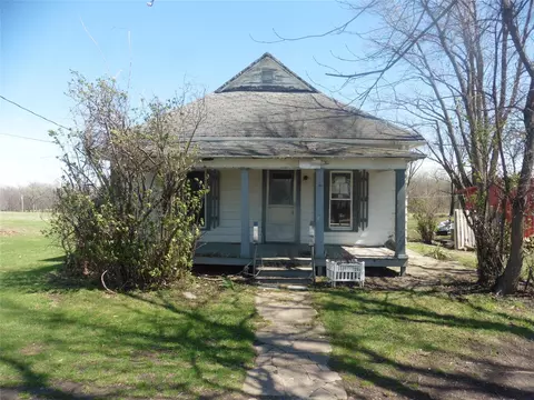 206 N Main St, Centerville, IA 52544