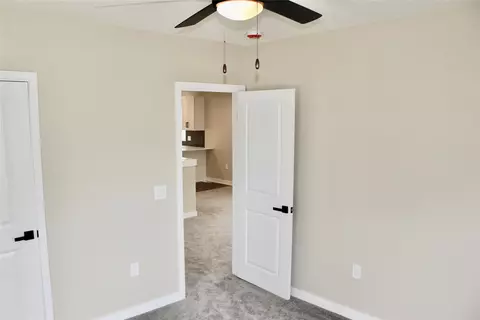 Bedroom - 1615 56th St, Des Moines, IA 50310 photo 11 of 14